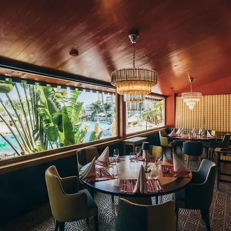 杨扎公主套房度假酒店 5* 普拉亚布兰卡