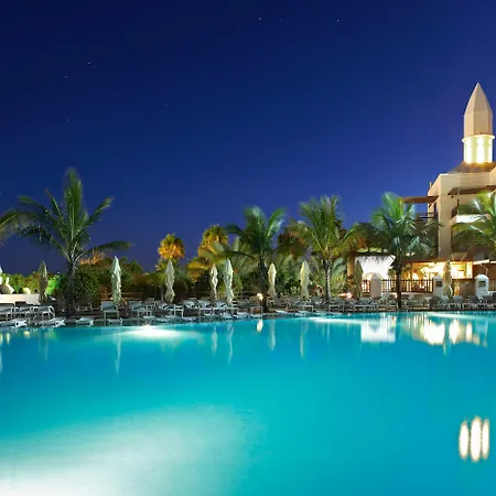 杨扎公主套房度假酒店