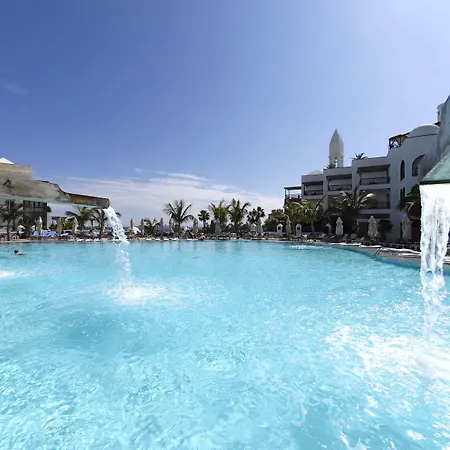 杨扎公主套房度假酒店